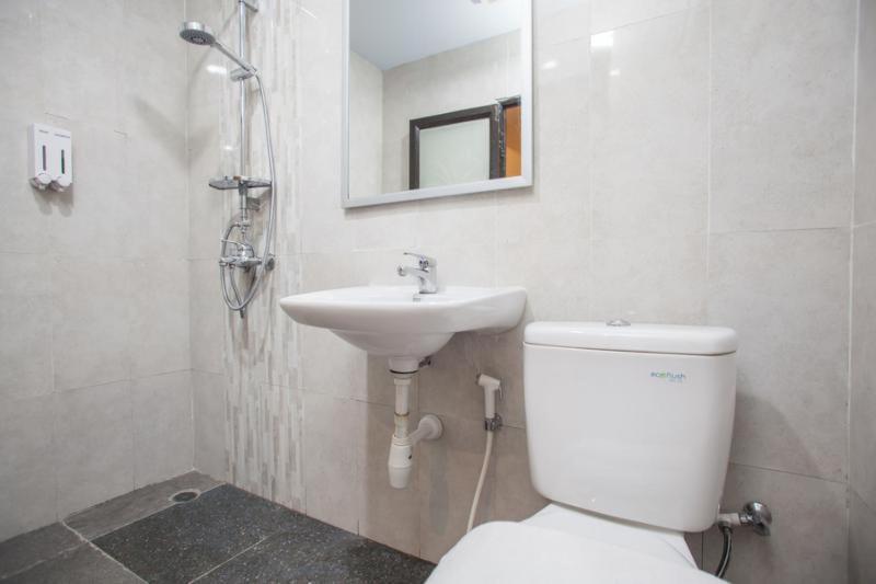 Reddoorz Premium @ Jalan Cengkeh Malang Hotel Szoba fotó